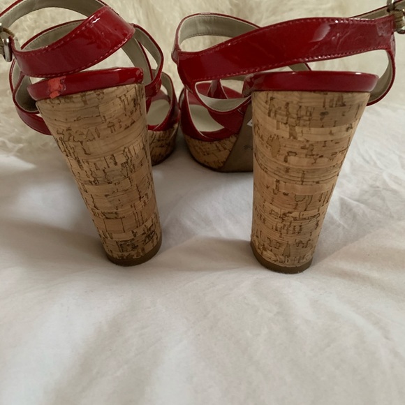 Red leather cork heel and platform shoe - Picture 3 of 6